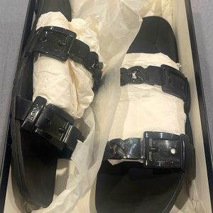 Gucci teena slides